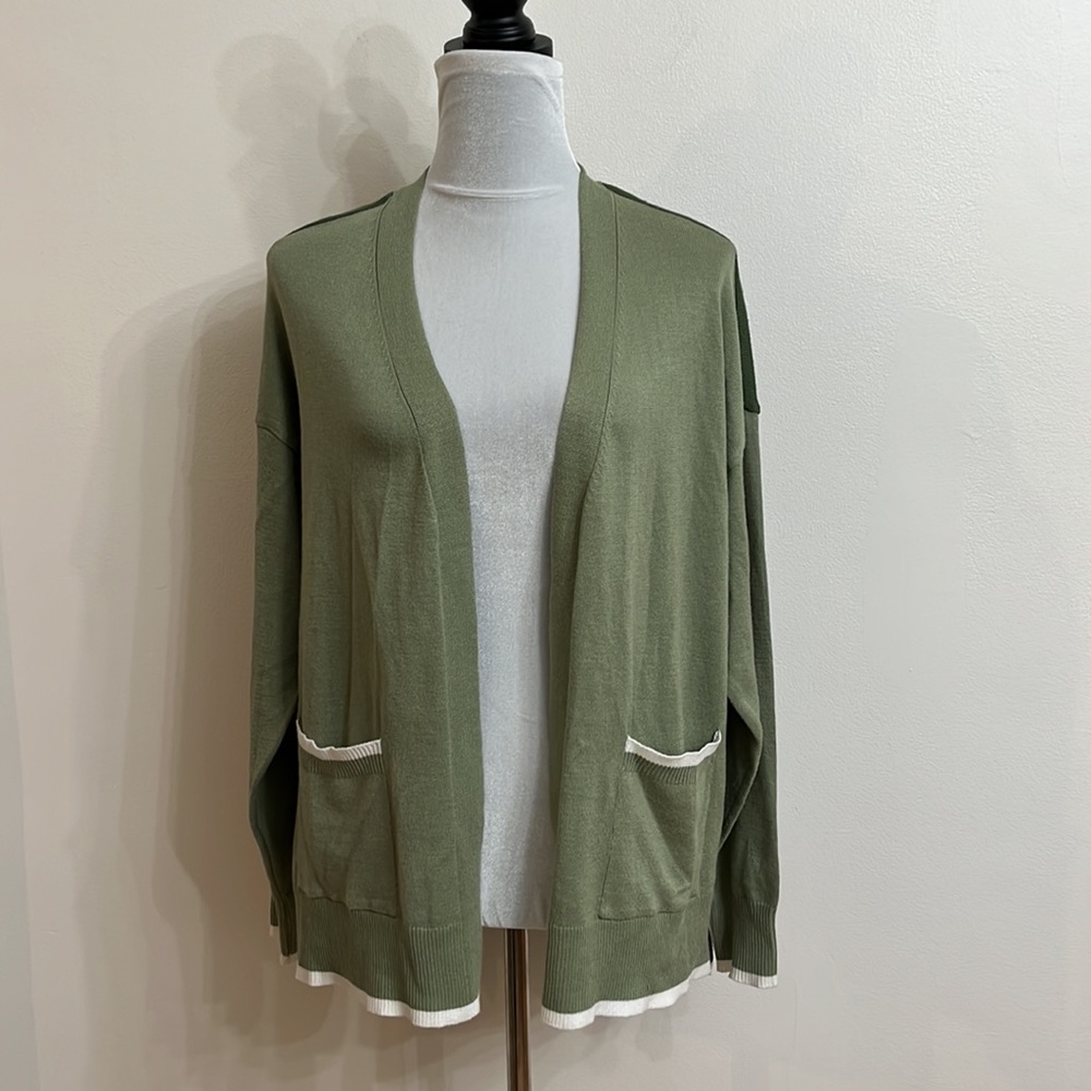 OVLA Sweater - Picture 2 of 7